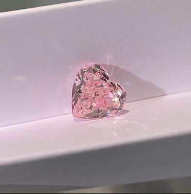 Fabricado por homem, cultivado em laboratório, CVD rosa, diamantes, forma de coração, 1.8ct-2.5ct VS-VVS