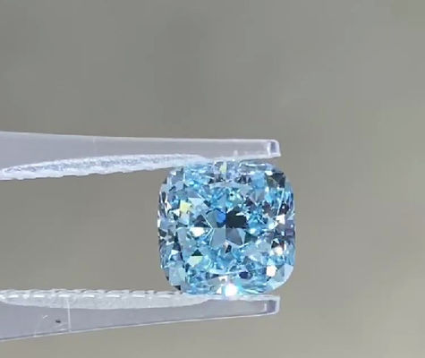 O grande laboratório do CVD do tamanho os diamantes azuis crescidos que gostam do coxim sintético vívido de 2,25 Ct cortou VS1