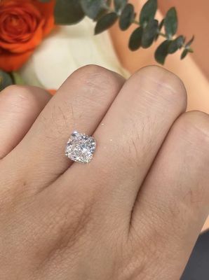O coxim incolor de 1 quilate de VVS-VS cortou o diamante fraco IGI certificado