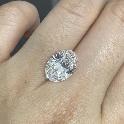 Incolorido 10 Mohs Laboratório Oval CVD Diamantes cultivados 2.0ct-2.5ct Certificado IGI