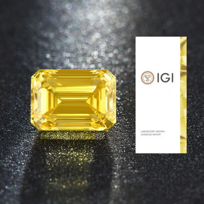 Diamante amarelo de corte de esmeralda 3.45ct
