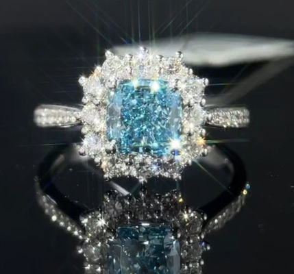Anéis de diamante cultivados em laboratório azul 1.29ct Anel de presente de diamante sintético cortado em almofada para mulheres