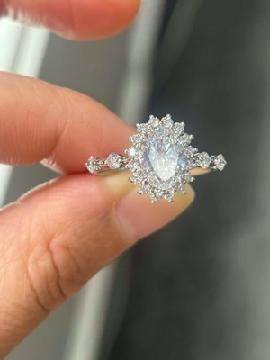 Anel com diamante oval branco de laboratório de 1,168ct, DEF, VVS, PT950, EX